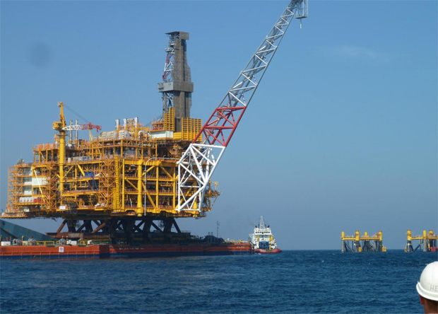 Deep-sea port to dock 300,000 tonne oil tankers on Madae Island